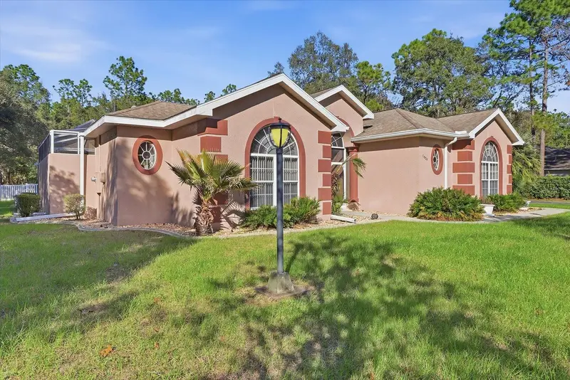 1829 W Redding St, FL