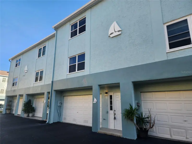 1101 Pinellas Bayway S #303, FL