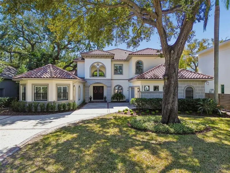 2906 W Hawthorne Rd, FL