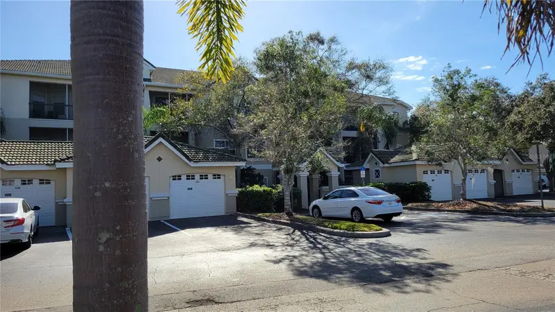 5174 Northridge Rd #108, FL