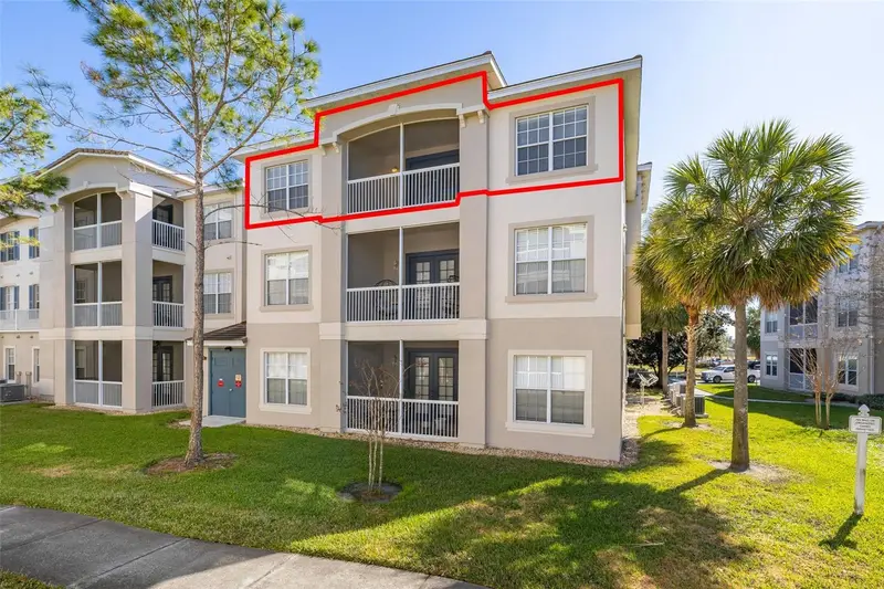 3000 Laurel Park Ln #302, FL