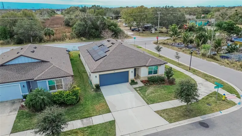 901 Golden Shiner Ave, FL