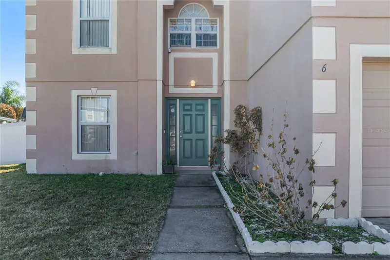 6 Alicante Ct, FL