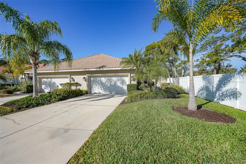 28103 Pablo Picasso Dr, FL