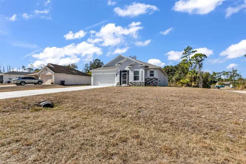 1111 S Mcduff St, FL