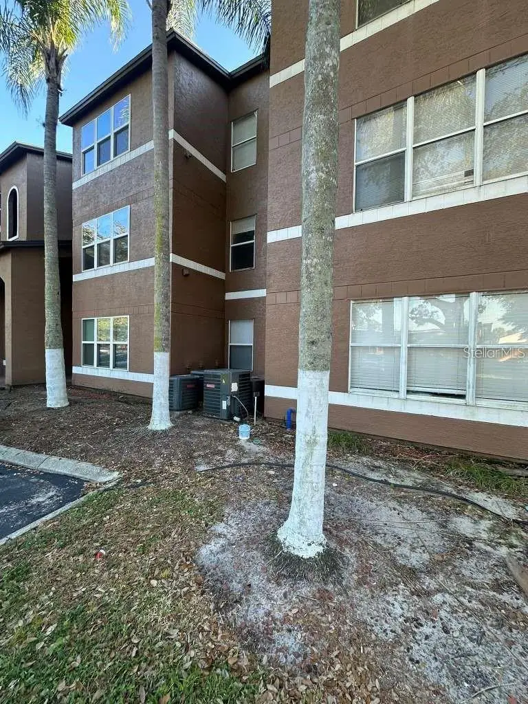 4540 Commander Dr #2214, FL