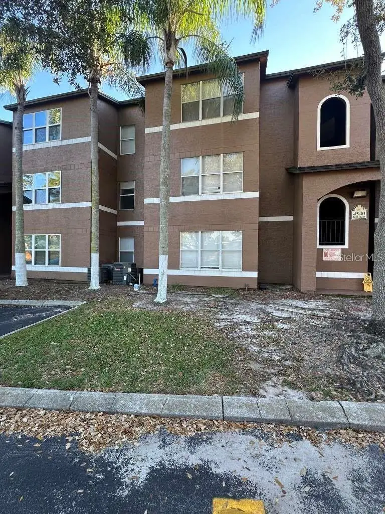 4540 Commander Dr #2214, FL