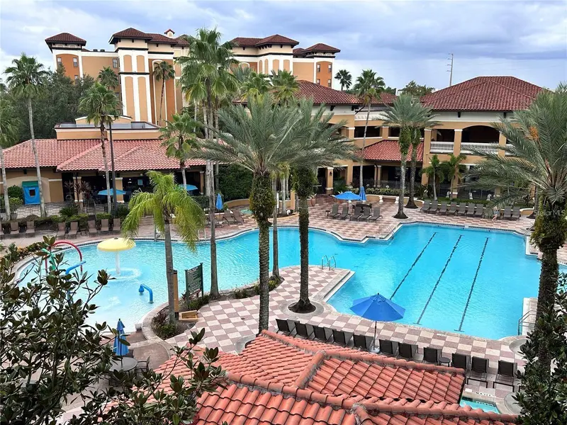 12544 Floridays Resort Dr #402b, FL
