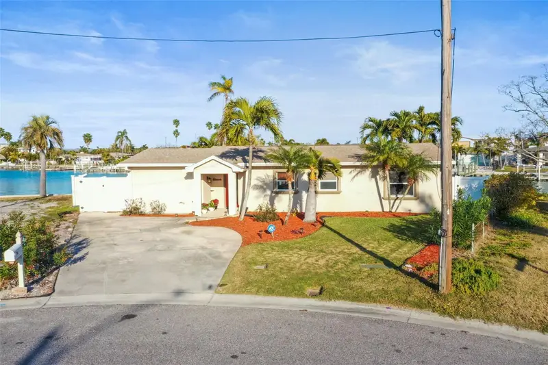 645 Normandy Rd, FL