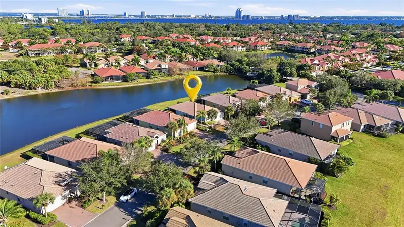 13056 Silver Thorn Loop, FL