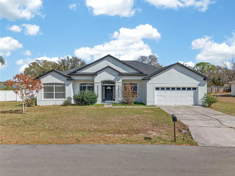 183 Lake Thomas, FL