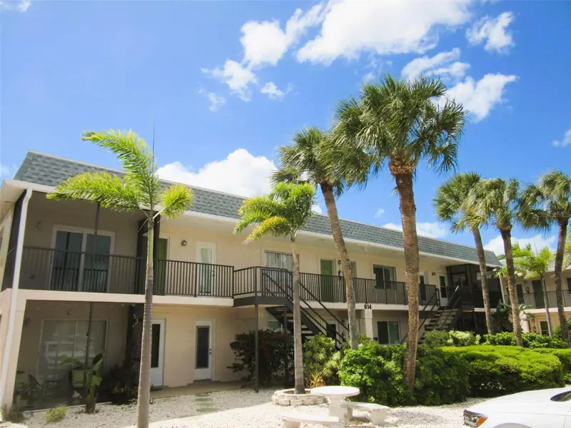 614 Guild Dr #15, FL