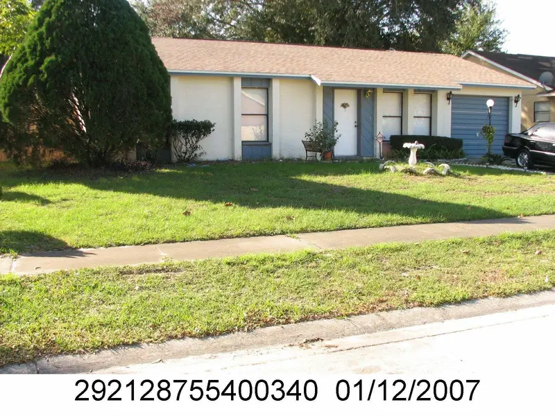 3610 Falling Leaf Ln, FL