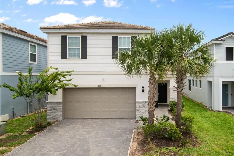 7364 Oakmoss Loop, FL