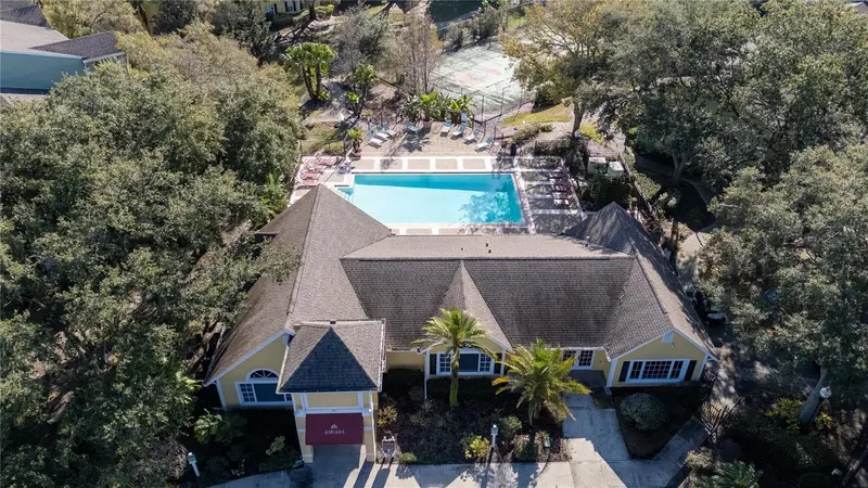 2077 Dixie Belle Dr #2077c, FL