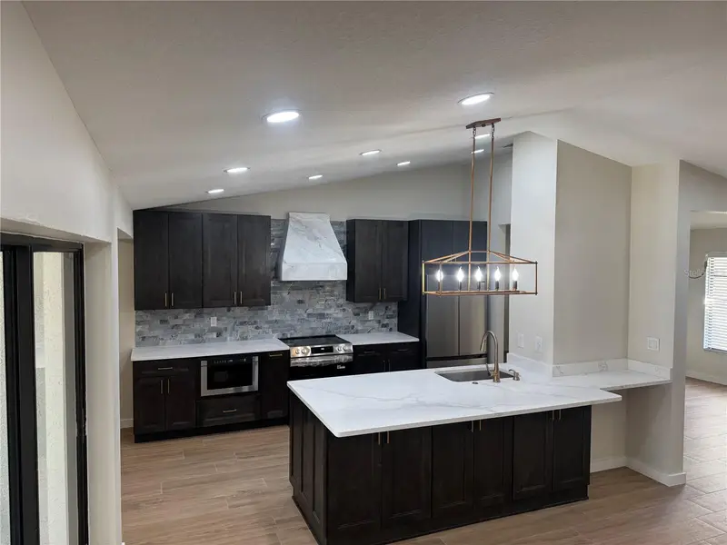 2221 Cimarron Ter, FL