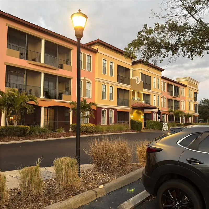 13941 Clubhouse Dr #208, FL