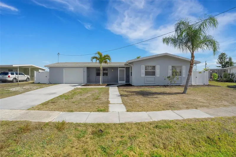6384 Malaluka Rd, FL