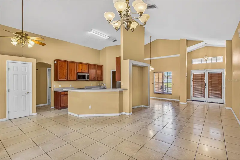 1000 Royal Marquis Cir, FL