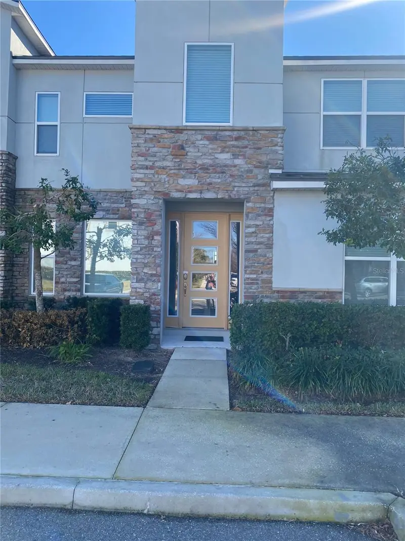1523 Carey Palm Cir, FL