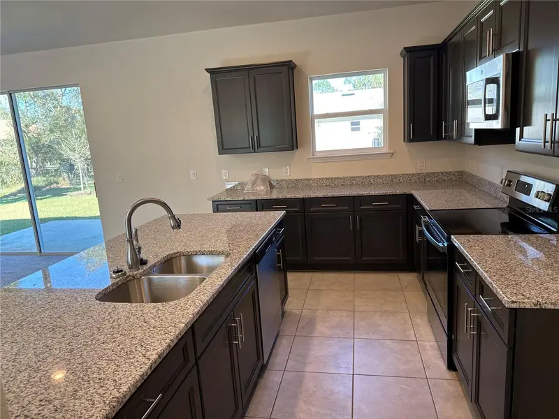 1464 Shadow Ln, FL