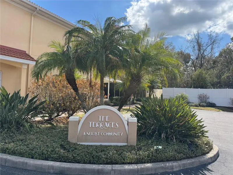 21007 Sunpoint Way #202, FL