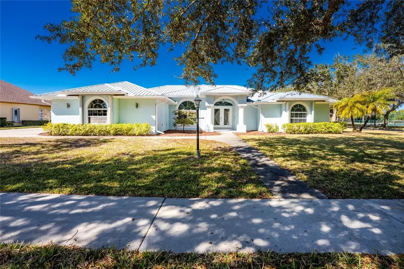 1041 Harbour Drake Dr, FL