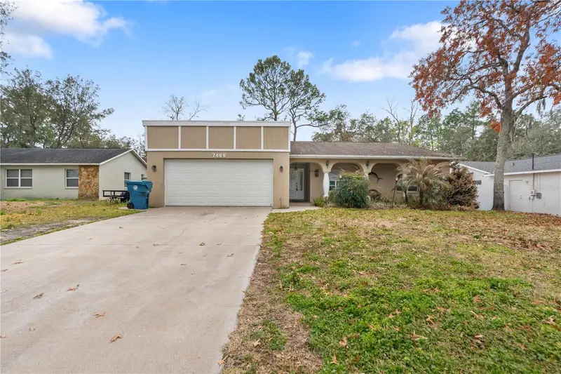 7466 Apache Trl, FL