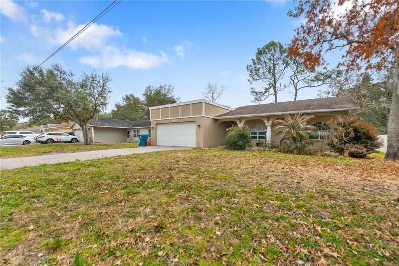 7466 Apache Trl, FL