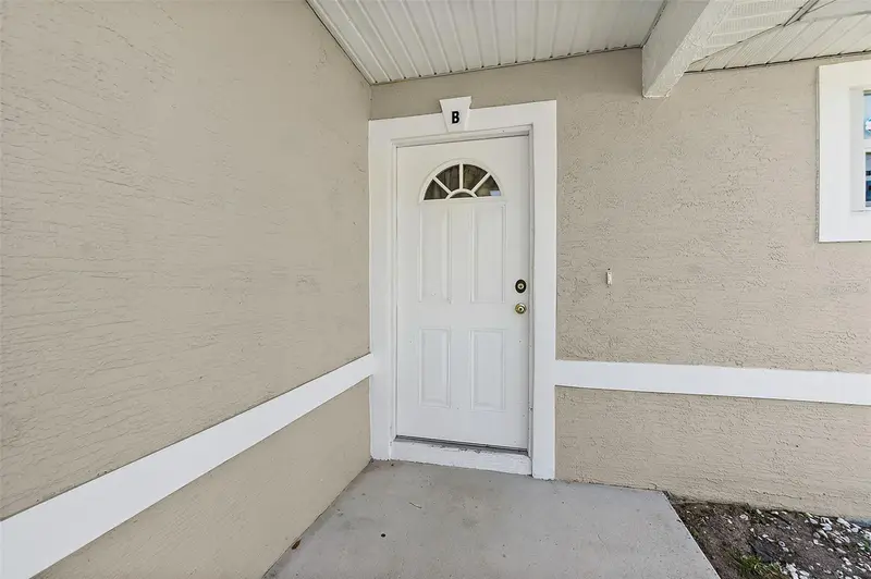 18 Prospect Ln #A & B, FL