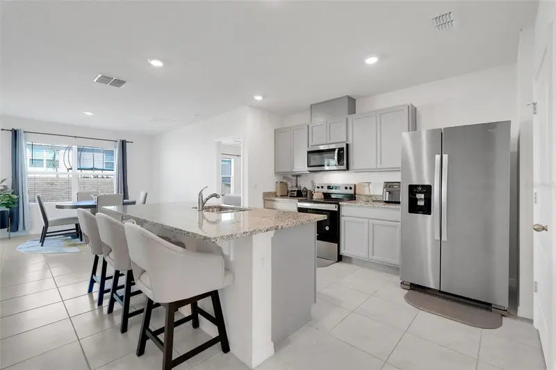 11400 Amber Ridge Dr, FL