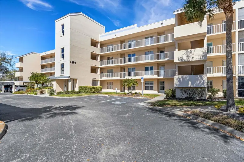 3980 Ironwood Cir #404, FL