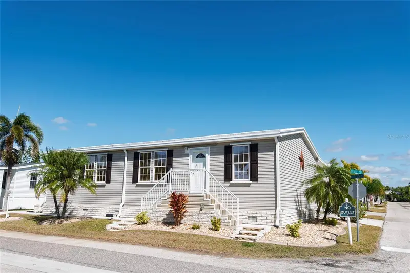 1 Den Helder Ave, FL