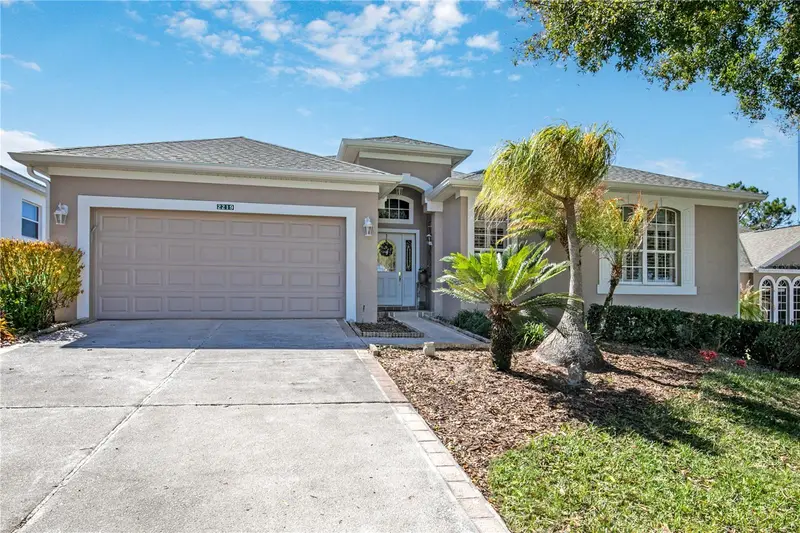2219 Caxton, FL
