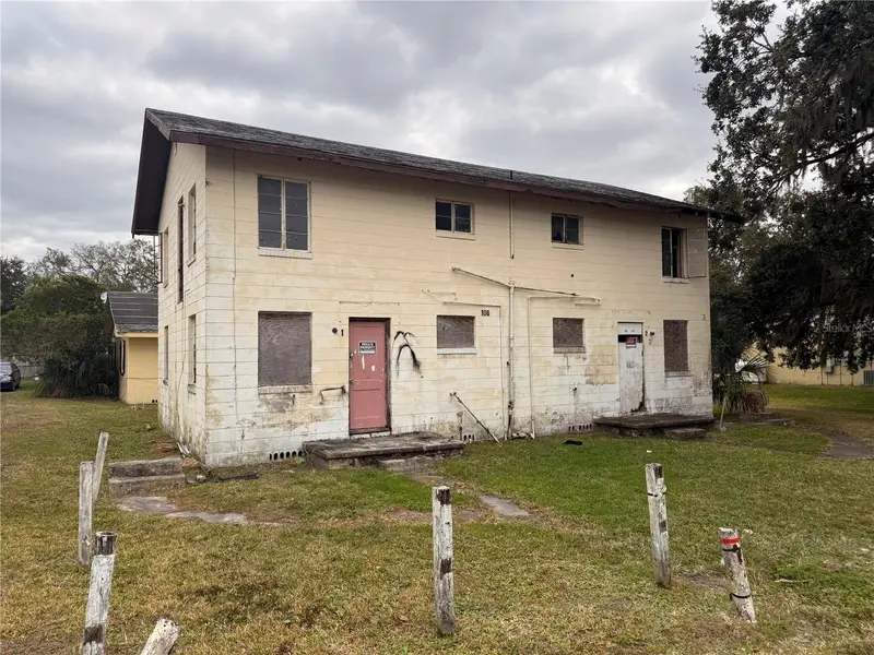 1305 E Baker St, FL