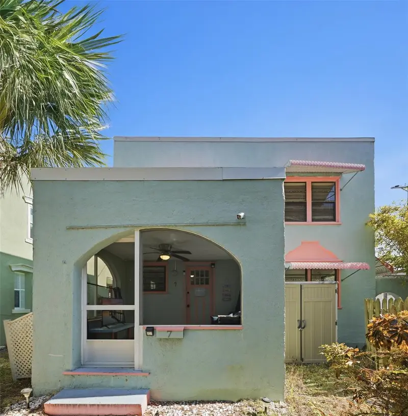 7 Clarendon Ct, FL