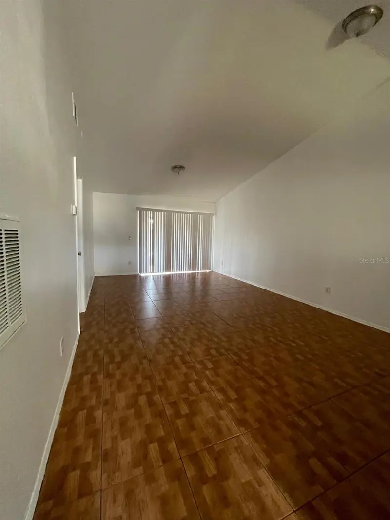 48 Silver Falls Cir, FL