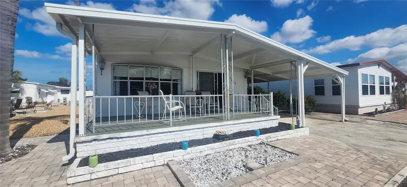 3229 Tiki Dr, FL