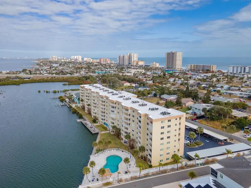 3606 S Peninsula Dr #208, FL