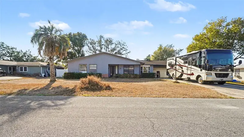 58 Silver Ln, FL