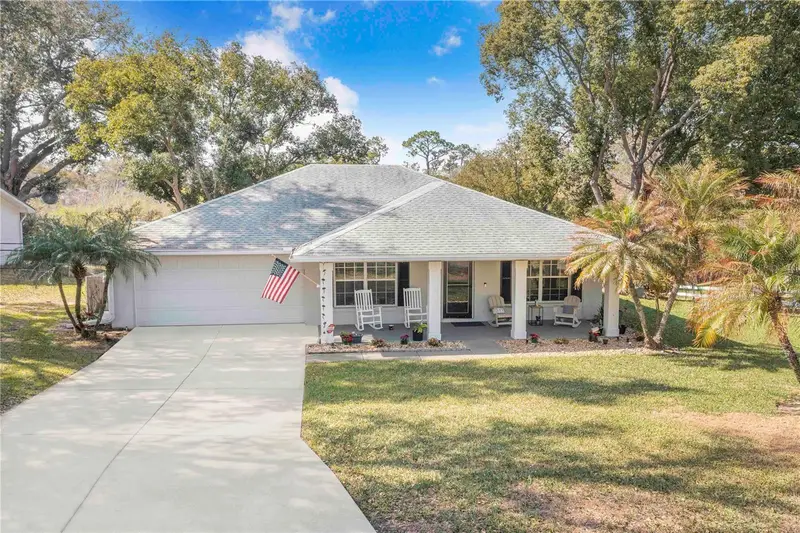 194 S Lake Mariam Dr, FL