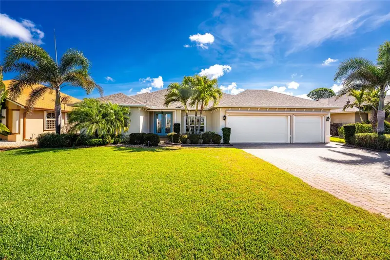 250 Rotonda Blvd N, FL
