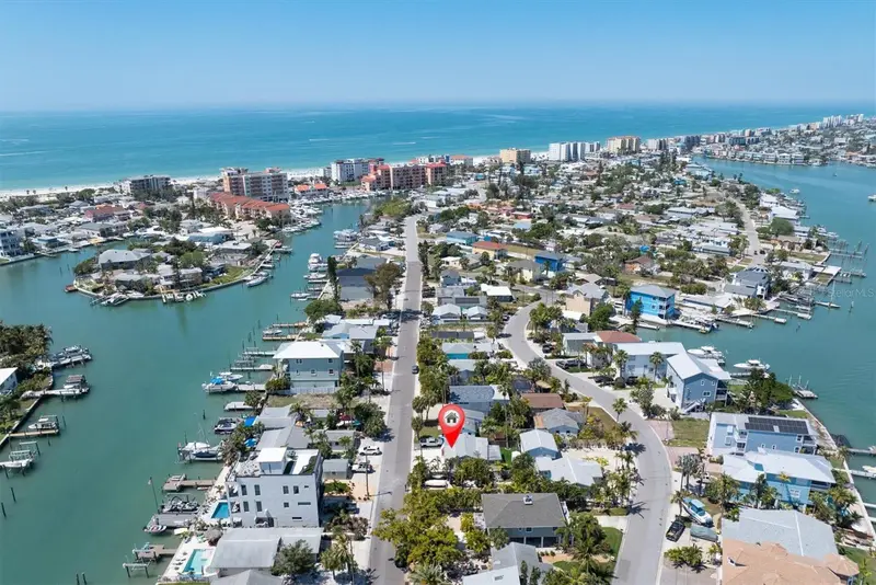 358 Boca Ciega Dr, FL