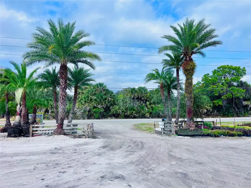 8440 County Road 48, FL