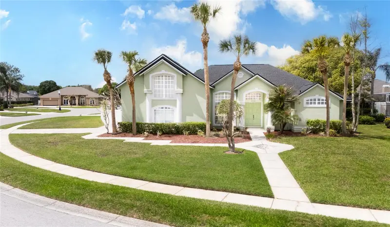 8022 Canyon Lake Cir, FL