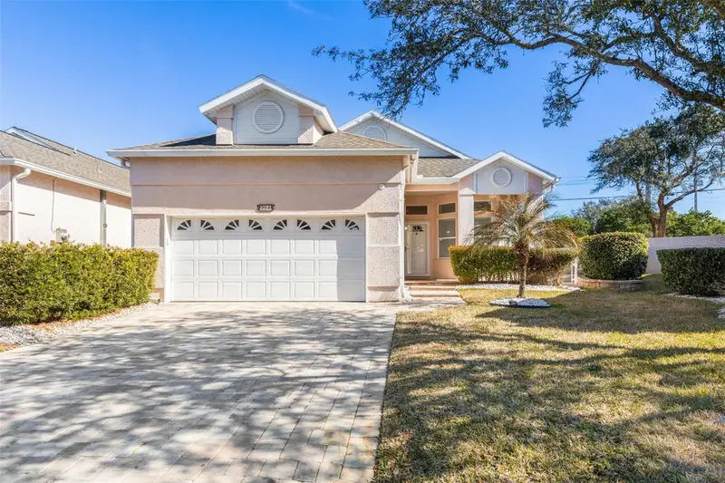 204 Sea Woods Dr N, FL