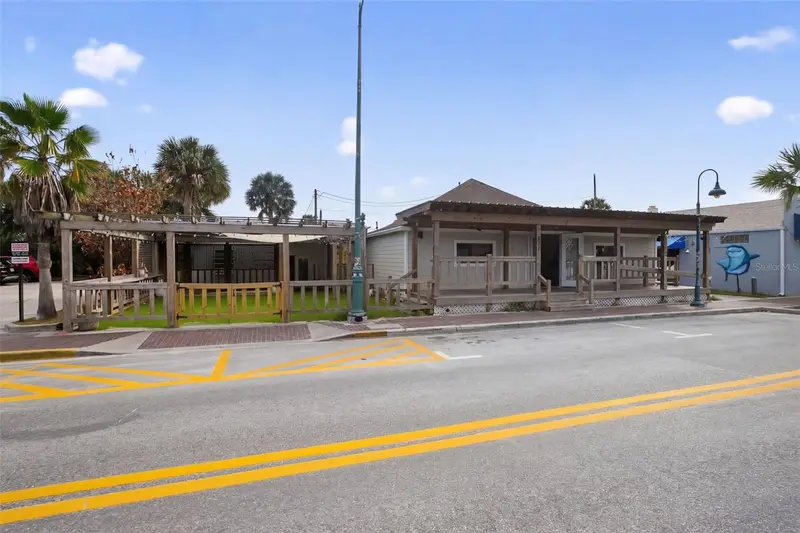 411 Flagler Ave, FL