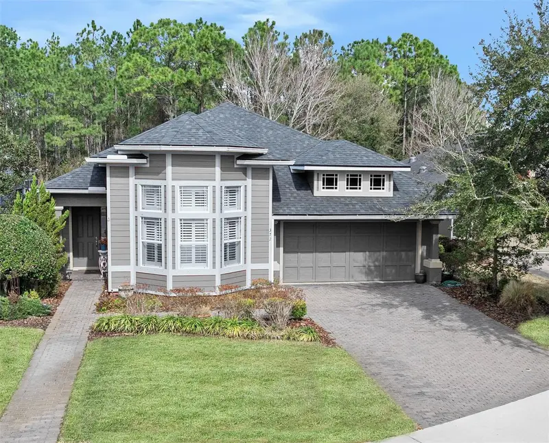 372 Chelsea Place Ave, FL