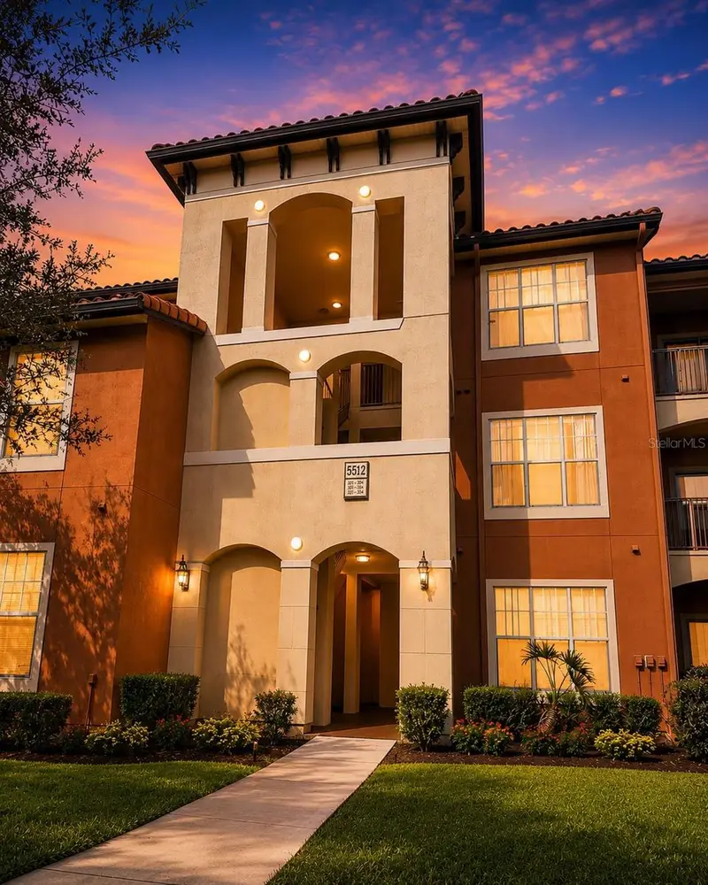 5512 Metrowest Blvd #201, FL
