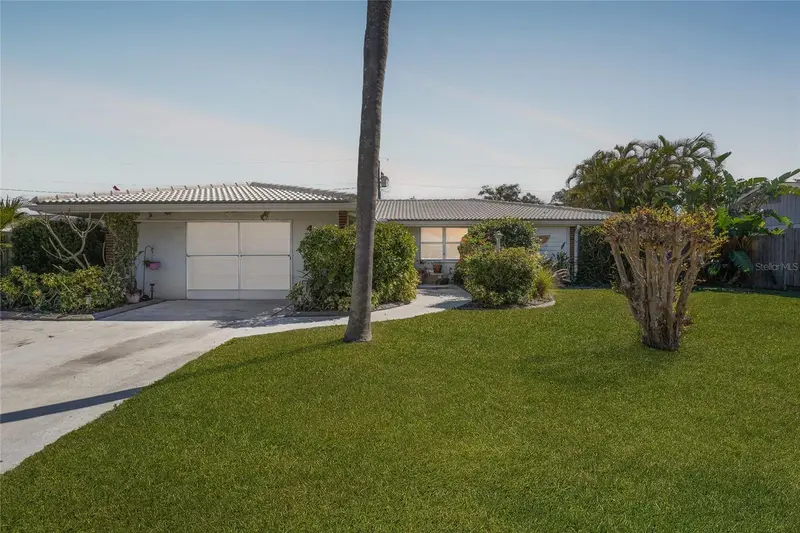 417 Crane Rd, FL
